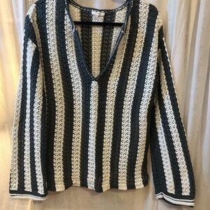 Striped V-Neck Crochet Sweater in dark green and White